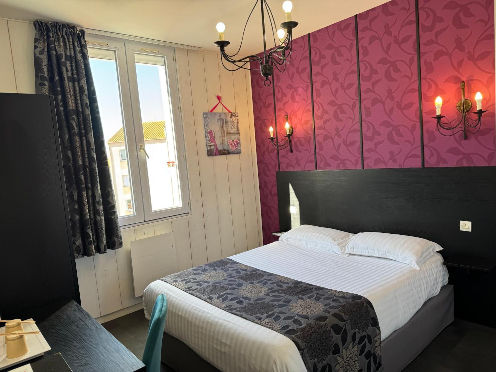 Hôtel Calme Des Pins&Spa Les Sables-dʼOlonne Extérieur photo